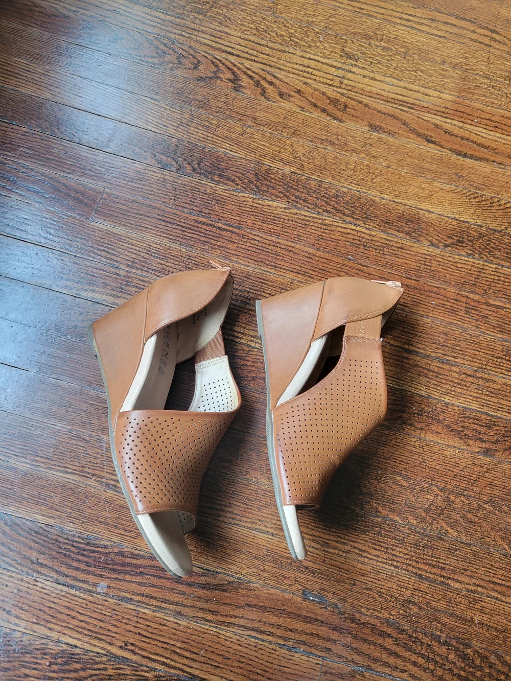 Journee Collection Womens 6.5 Cognac Brown Aretha Peep Toe Wedge Sandals